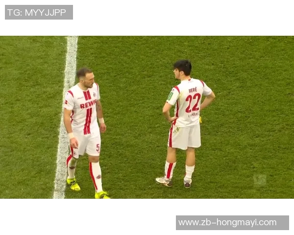 欧冠赛场惊现奇葩事件球迷闯入抢夺C罗球衣引发热议