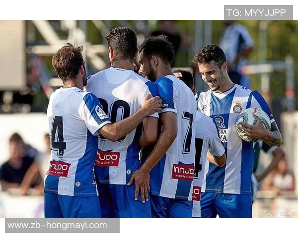 牛津联与沃特福德激战在即谁能在这场较量中脱颖而出