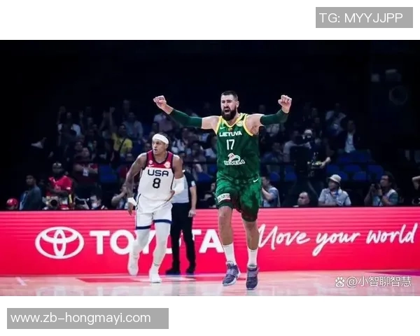 美国男篮在激烈对决中以99比94险胜立陶宛展现强大实力